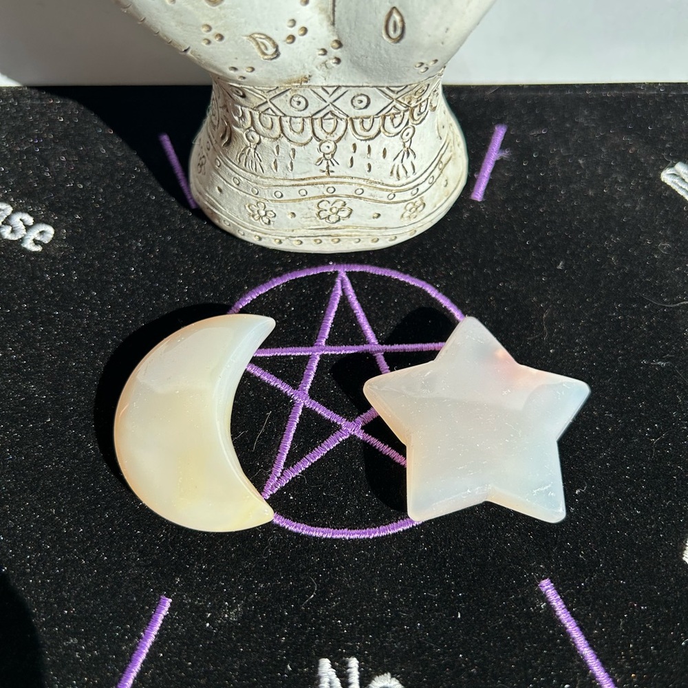 Cherry Blossom Agate Moon & Star Decorative Carvings